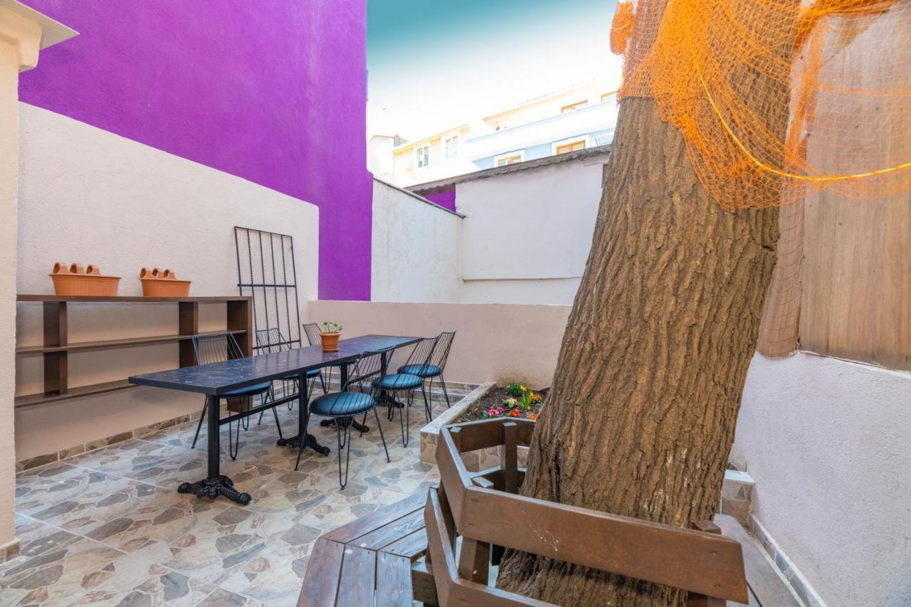 Taksim Wooden House Hostel Istambul Exterior foto