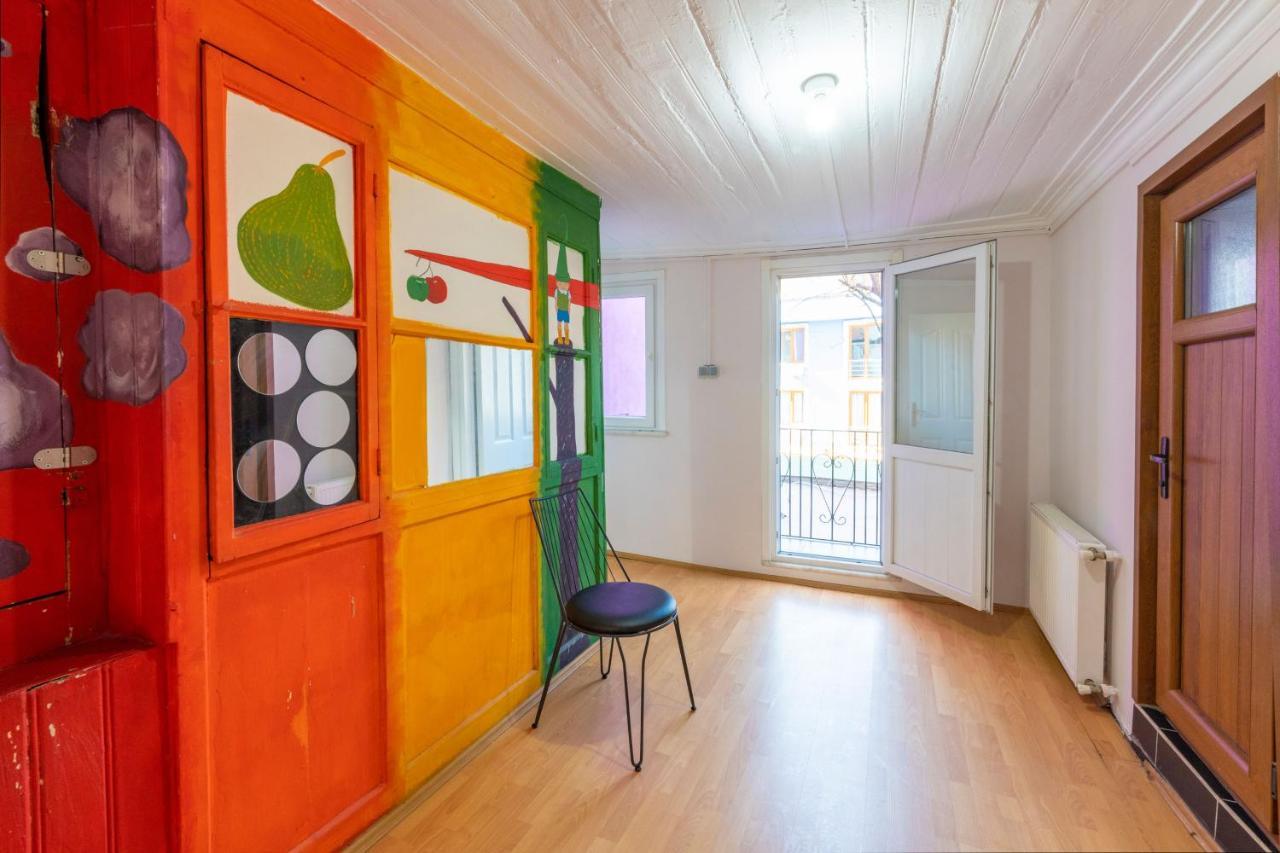 Taksim Wooden House Hostel Istambul Exterior foto